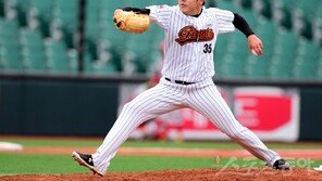 롯데 이명우가 던진 것은 감동이었다