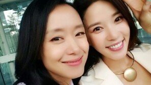 레이양, 선배 배우 전도연과 ‘굿와이프’ 촬영 인증샷 “존경합니다♡”
