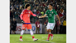 멕시코와 베네수엘라, 조1·2위로 8강 합류