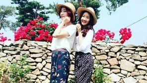 ‘백희가 돌아왔다’ 강예원, ‘딸’ 진지희와 마지막 촬영 인증샷 “마지막이라니 슬퍼요”