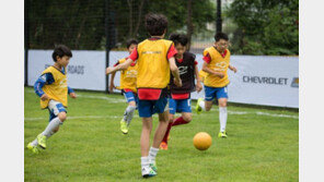 쉐보레, 인천시 소외계층 위해 풋살 경기장 조성