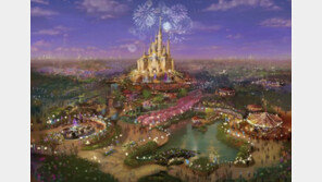 상하이 디즈니랜드 개장 ‘中 전통의상 입은 미키’ 유례없는 중국 풍 왜? 