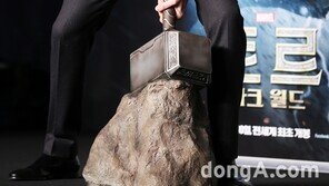 ‘테일러 스위프트와 열애설’ 톰 히들스턴, ‘토르’-‘어벤저스’의 악당 로키…애칭 ‘히들이’?