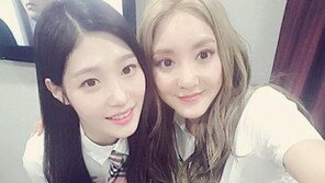 아이오아이 정채연, 원조 아이돌 가수 바다와 얼굴 맞대고 ‘찰칵’ ‘청순청순해’