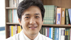 소변 오래 참으면 ‘전립선비대증’ 위험