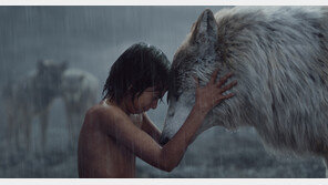 기술력에 입이 쩍…감동에 눈물 글썽