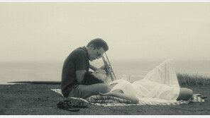 달콤한 음악이 흐르는 몽환적 영상