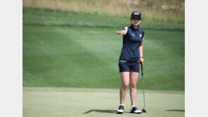 국내 복귀 정연주 한국여자오픈 단독 선두…같은 대회 2승 노려