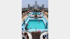 ‘바다위의 특급 리조트’ 롯데관광 코스타빅토리아 호 체험기