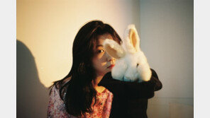 백예린 신곡, 음원 강자 ‘쇼미더머니’와 차트 1위 경쟁 ‘치열’