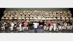 예비역 장성 등 80여명 군가합창단 창단연주회