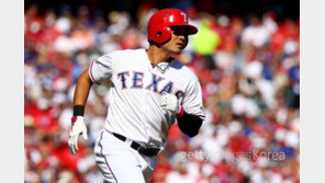 추신수 역전 2타점 결승타…텍사스 7연승 이끌어