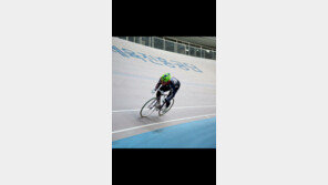 [두 바퀴로 쓰는 HE-스토리] 특선급 승급 문희덕 “그랑프리 출전하고 싶다”