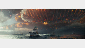 닥치고 파괴-엉성한 줄거리… 20년전 1편 빼다 박아