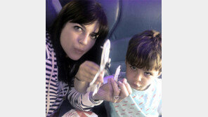 비행기 난동 여배우, 누구? 셀마 블레어가 어쩌다…