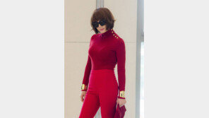 쓸 여배우 없다는데… 그녀만의 영화를 만든다