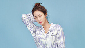 전혜빈, 11번가와 함께한 ‘룩캐스트’ 화보…‘여자의 향기’물씬