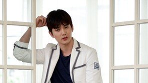 [인터뷰] 유승호 “단발머리에 예의 바른 그런 여자 어디 없나요”