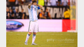 또 좌절한 메시…“대표팀의 나는 끝났다”