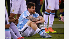 메시, 국가대표 은퇴 선언 “내가 할 수 있는 모든 것 다 했지만…”