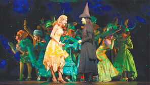 [K-뮤지컬]‘시스템-넘버-스토리’ 완벽한 3박자에 전 세계 4900만 팬 열광