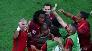 포르투갈, 승부차기 끝 폴란드 따돌리고 4강 진출 확정