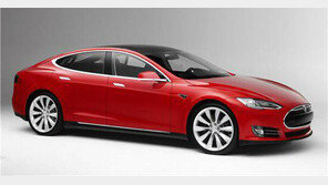 테슬라 자율주행차 첫 사망사고… 안전성 논란 재점화