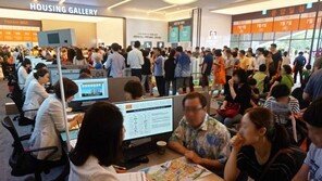 미사강변도시 중심·3.3㎡당 1301만 원…‘호반 써밋플레이스’ 인파 몰려