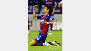 김한원, 전북전 막판 동점골…꼴찌 수원FC ‘값진 무승부’