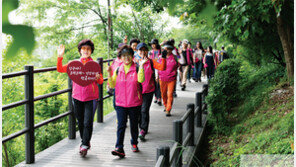 동국제약 동행캠페인 현장 스케치~ 친구와 함께 둘레길 걸으며 갱년기를 극복해요~