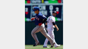 추신수, 시즌 6호 홈런…김현수 ‘멀티히트’·오승환 ‘2호 세이브’