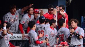 SK 3주간 33HR과 승률 1위, ‘홈런’으로 사는 법