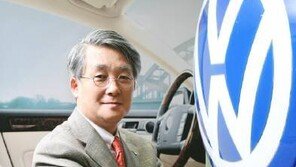 박동훈 전 폭스바겐 사장 검찰 출석 “배출가스 조작 사실 몰랐다”