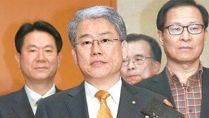 김동철, 이장우에 “어찌 이런 사람를 국회의원으로 뽑았나” 막말…대정부질문 파행