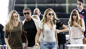 ‘람보’의 엄청난 딸들! 실베스터 스탤론 의기양양