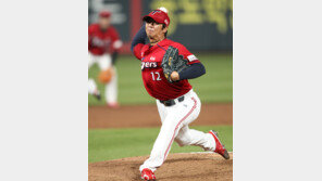 임창용, 타이거즈 유니폼 입고 6493일만에 세이브