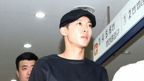 김현중, 군번줄 착용하고 법원 출석…前여자친구와 대면
