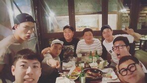 양세찬-허경환 공개한 ‘진짜사나이’ 개그맨 회식 인증샷 “너무 떠들어 뒤에 두 테이블…”