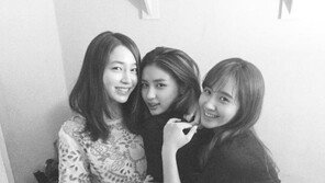 ‘쿠시와 열애’ 비비안, 이민정·사촌언니 유리와 다정샷 “여자 넷이 모이면?”