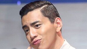 왕대륙 “배우 송○○ 굉장히 감사했다”…프랭키 첸 감독 “굉장한 팬”