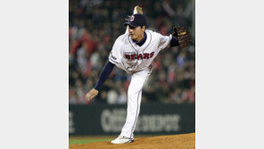 36살 정재훈, 10년 전보다 더 던졌다