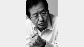 ‘막말 피소’ 홍준표, 도의원 맞고발 “허위사실 유포하고 명예 훼손했다”