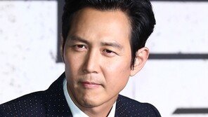 이정재, 한·중 스크린 시간차 공격