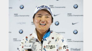 고진영 BMW챔피언십 이틀 연속 선두 질주