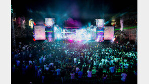 발리를 뜨겁게 달군 현아 섹시 카리스마