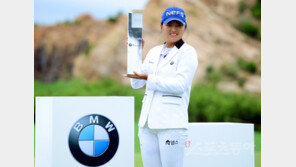 고진영, 17번홀서 3억원 챙겼다