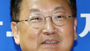 유일호 경제부총리 주말 訪中… ‘AIIB 한국 몫’ 확보 시험대