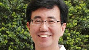 [Health&Beauty]“스마트폰 사용 등으로 오는 퇴행성 목디스크 추나-도침치료로 수술 없이 고칠 수 있다” 