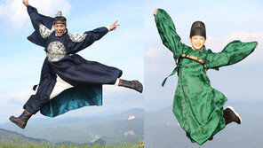 ‘구르미 그린 달빛’ 박보검-김유정 발랄 점프샷…“시청률도 훨훨 높이 날자!”