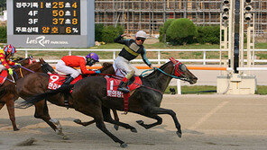 ‘빛의 정상’, 퀸즈투어 두번째 관문도 넘을까?